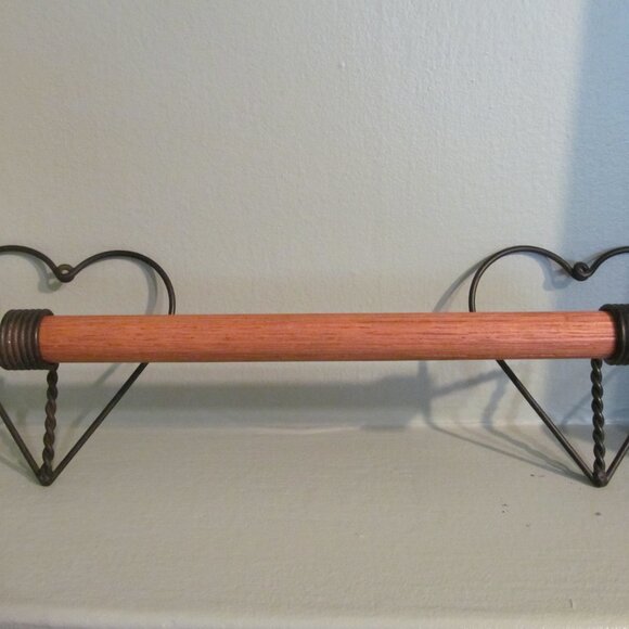 Vintage Home Interiors Metal & Wood Towel Holder Decor Metal Hearts Wooden Dowel - Picture 7 of 15